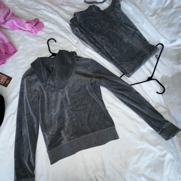 Juicy tracksuit Bundle - Picture 2 of 8